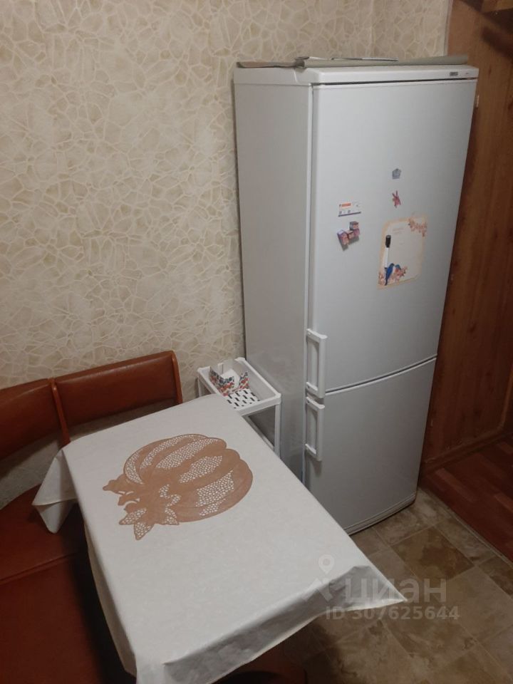 Аренда 2-комн квартиры на вторичном рынке Ясеневая улица, 10К2