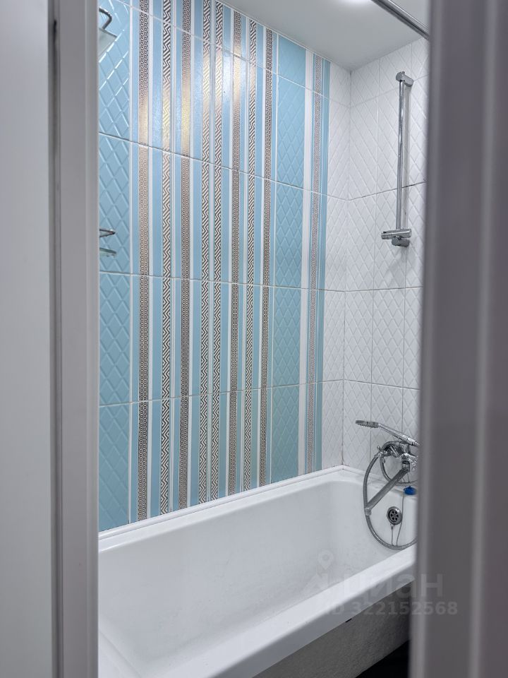 Продажа 3-комн квартиры на вторичном рынке бульвар Новаторов, 84К2