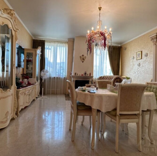 4-комн квартира Поведники, Центральная улица,  д. 18