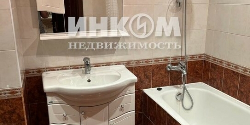 2-комн квартира Каргопольская улица,  д. 2