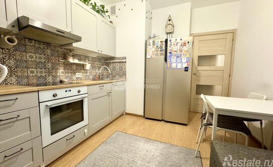 Продажа 1-комн квартиры на вторичном рынке Мурино г, Воронцовский б-р,  д. 20,  к. 3