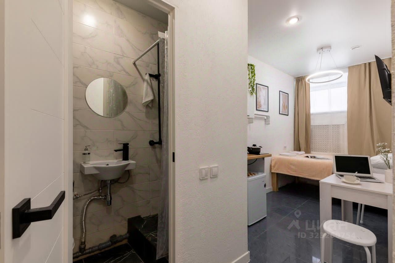 Продажа студии 1-я Васильевского острова линия, 18/2