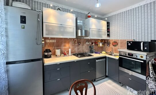 Продажа 2-комн квартиры на вторичном рынке улица Крупской,  д. 11