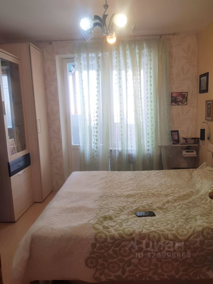 Продажа 4-комн квартиры на вторичном рынке Харьковский проезд, 11К2