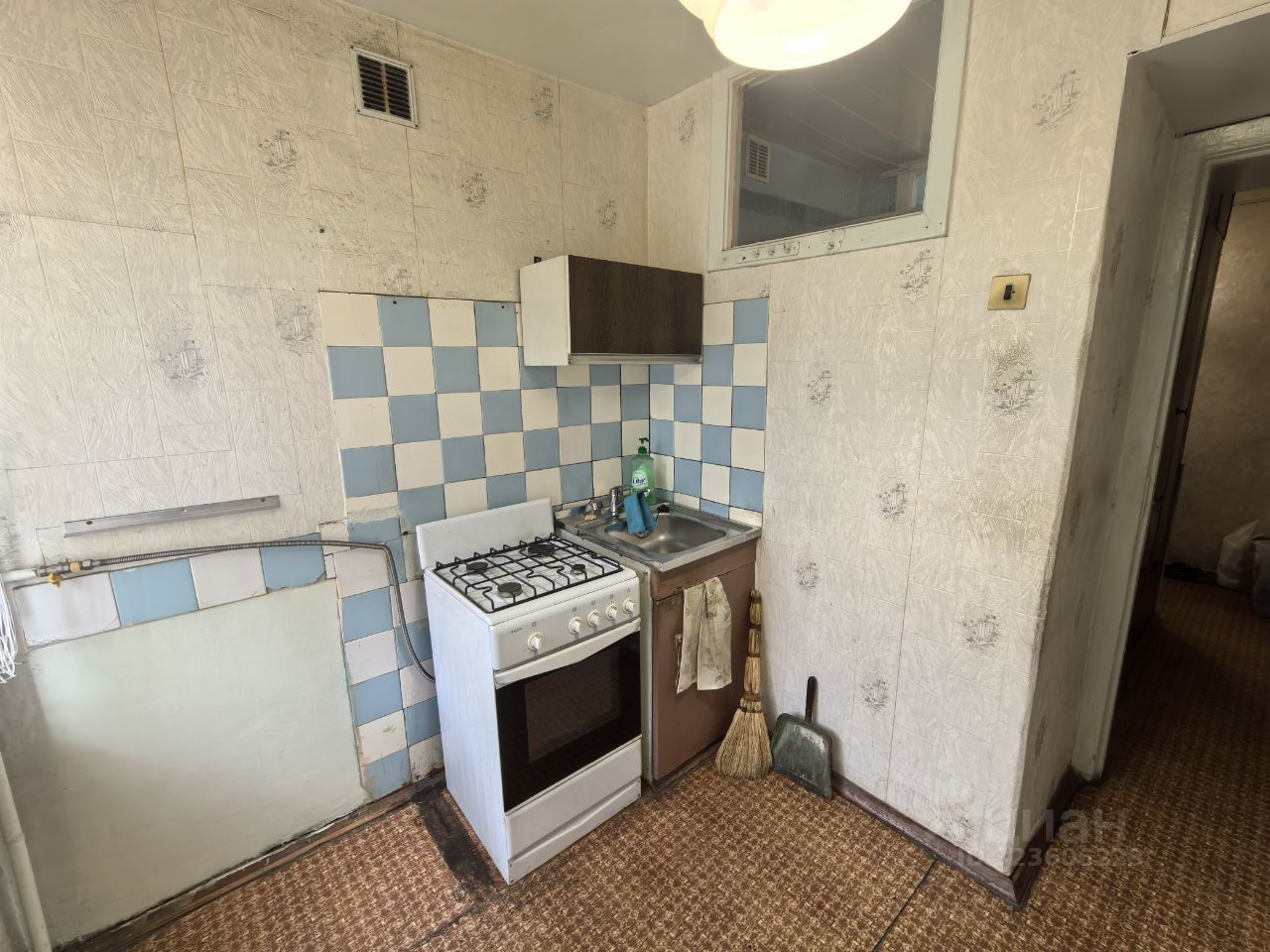 Продажа 2-комн квартиры на вторичном рынке Реутов, Комсомольская улица, 4