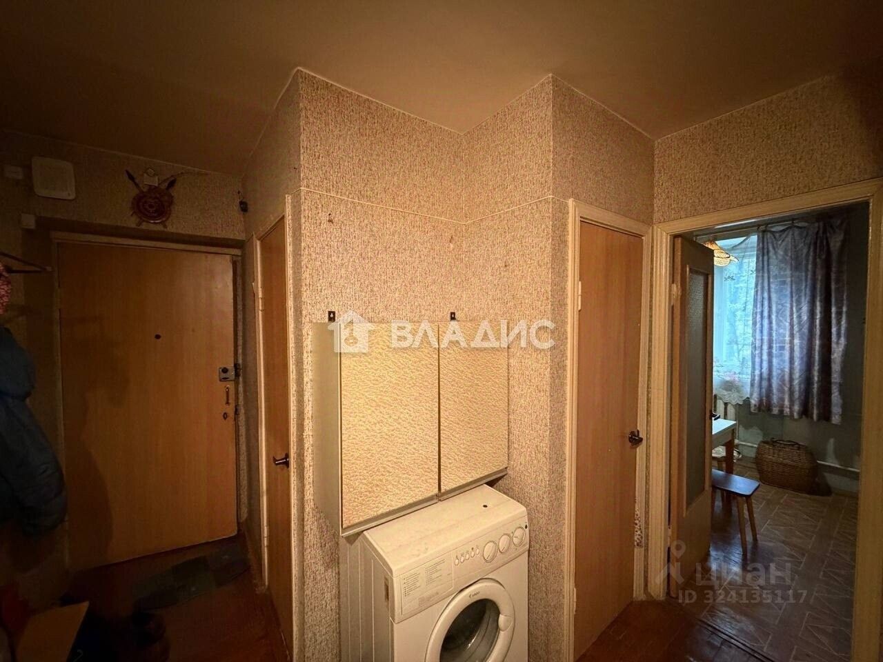 Продажа 2-комн квартиры на вторичном рынке Тайнинская улица, 16К2