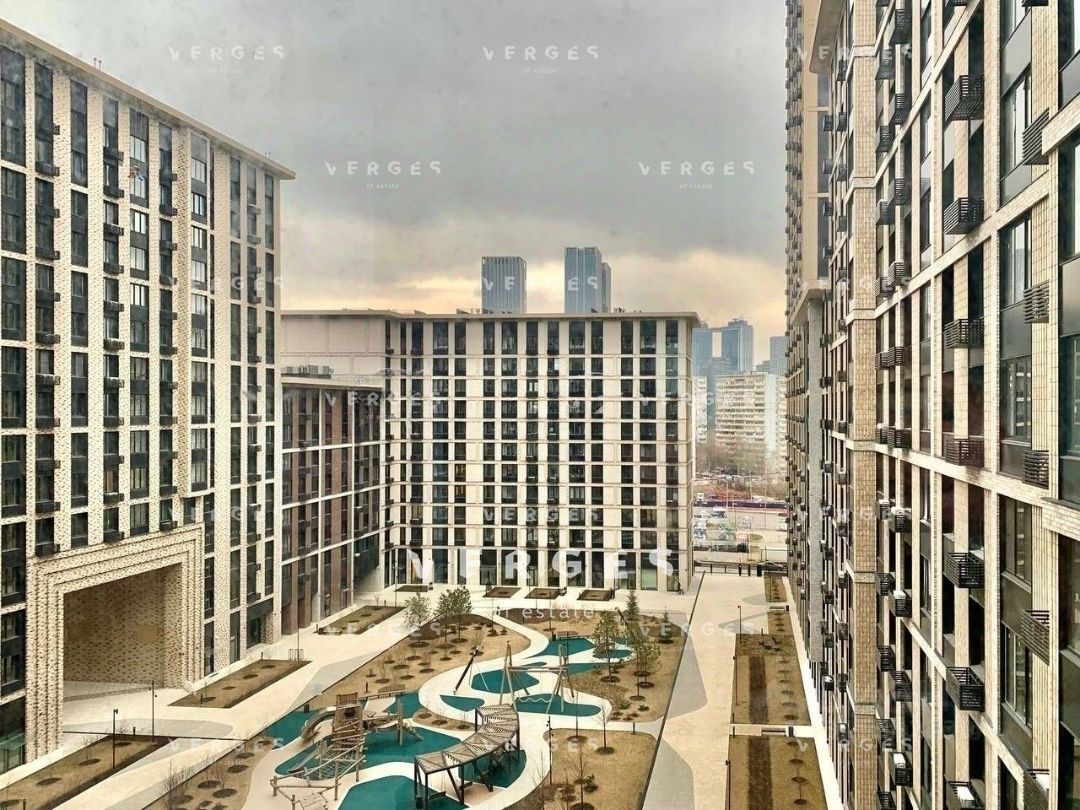 Продажа 4-комн квартиры на вторичном рынке Винницкая улица, 8к4