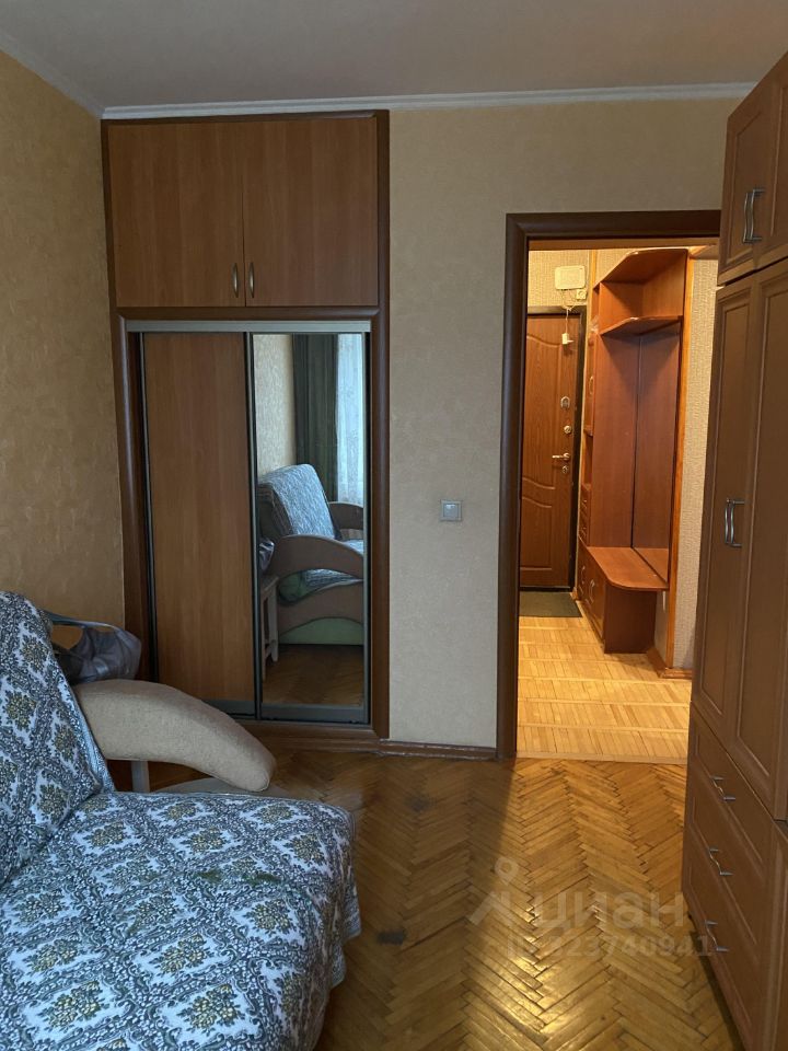 Продажа 2-комн квартиры на вторичном рынке улица Комдива Орлова, 2/37К2