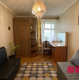 Продажа 2-комн квартиры на вторичном рынке Аэродромная улица,  д. 11