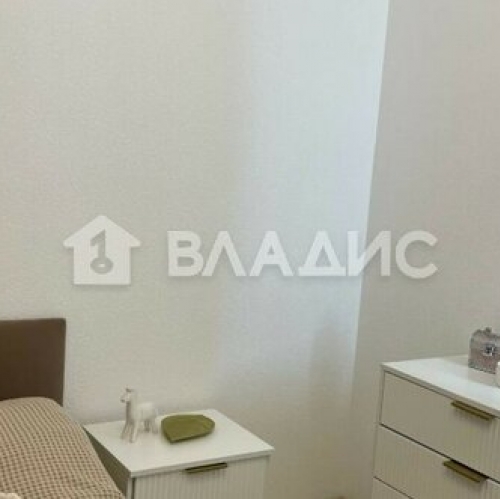 2-комн квартира ул Паперника,  д. 12А