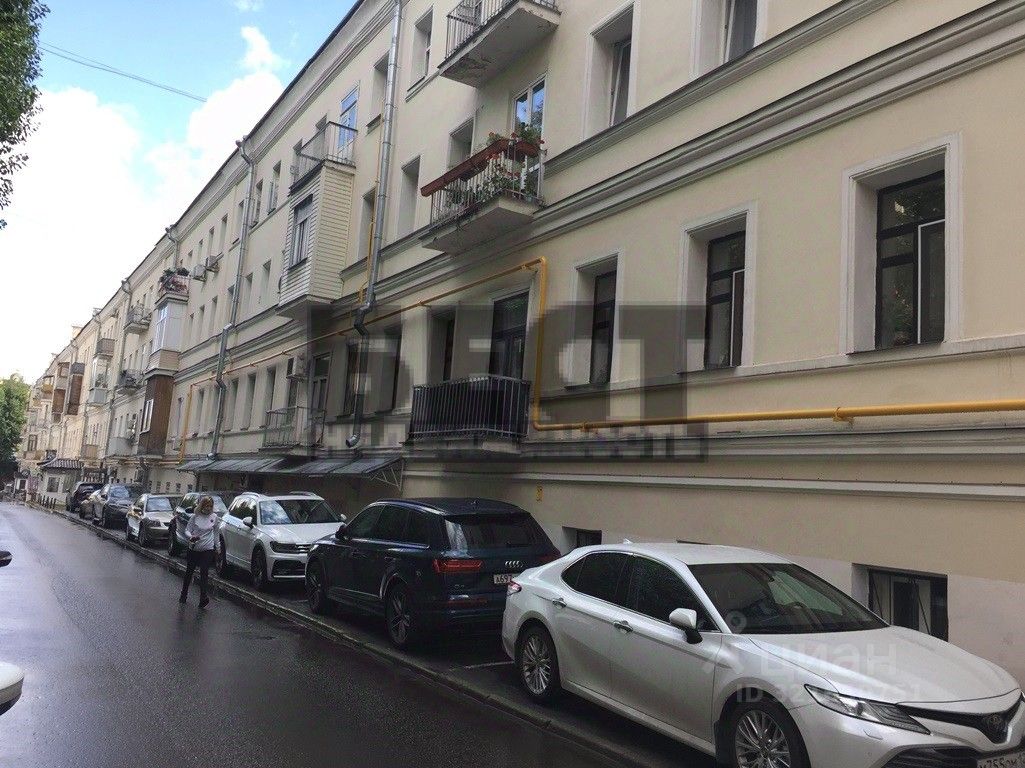 Продажа 6-комн квартиры на вторичном рынке улица Петровка, 26С2