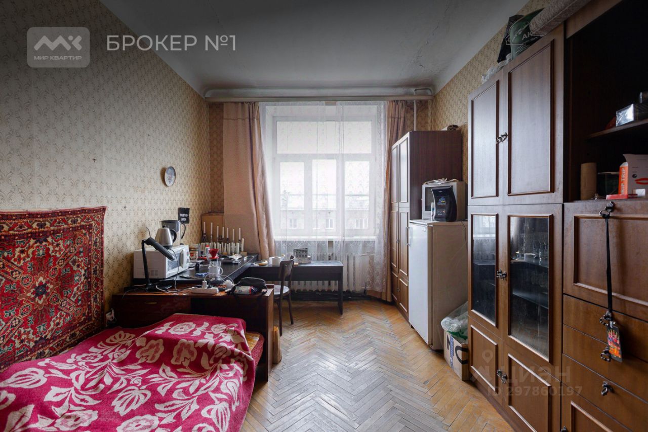 Продажа 3-комн квартиры на вторичном рынке улица Васи Алексеева, 22