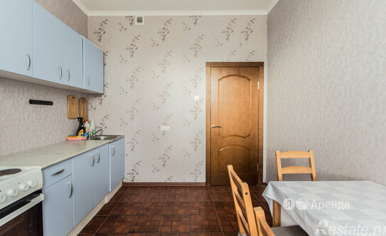 Аренда 2-комн квартиры на вторичном рынке Соколово-Мещерская улица,  д. 14