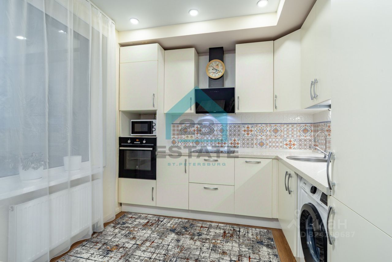 Продажа 3-комн квартиры на вторичном рынке Кудрово г., улица Пражская, 11