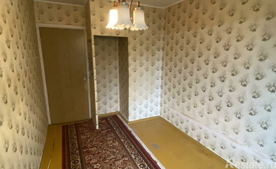 Продажа 2-комн квартиры на вторичном рынке 5-й микрорайон, Советская улица,  д. 3