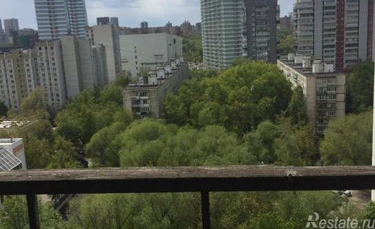 Продажа 3-комн квартиры на вторичном рынке Флотская улица,  д. 13 к4