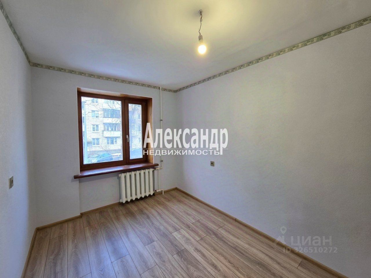 Продажа 3-комн квартиры на вторичном рынке Красное Село, улица Спирина, 14к2