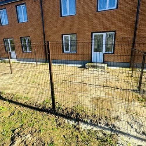 5-комн квартира Кириши, ул Нефтехимиков,  д. 102/9