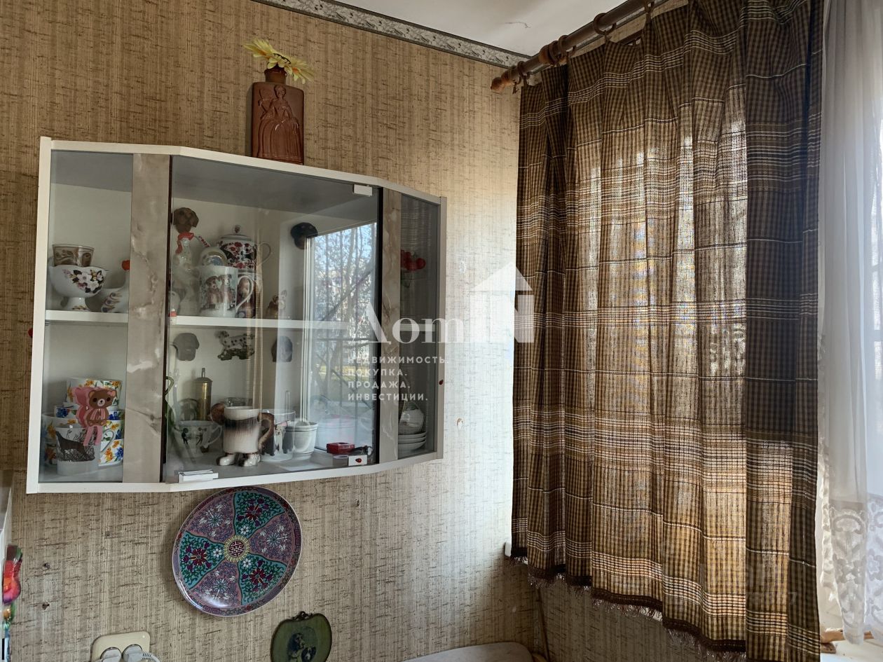 Продажа 1-комн квартиры на вторичном рынке Коммунар г., улица Гатчинская,  д. 18А