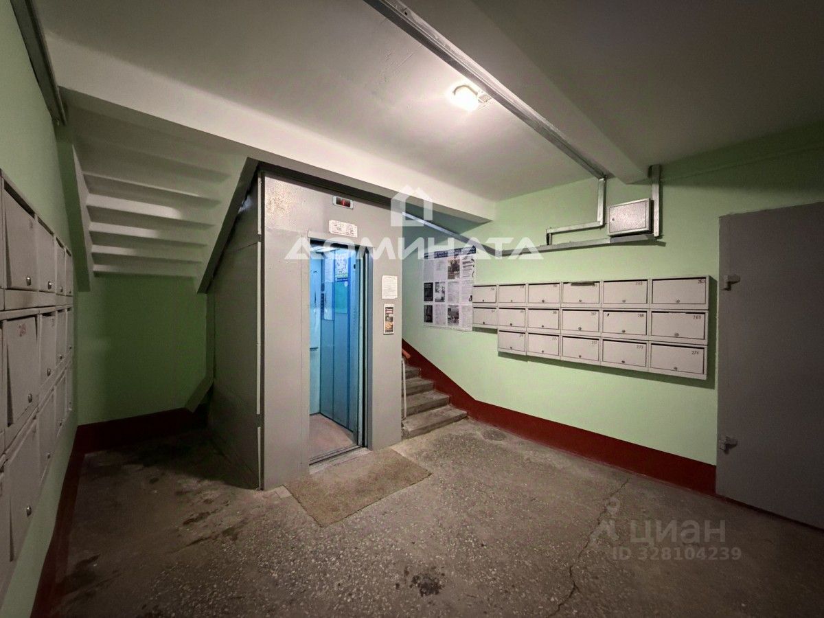 Продажа 2-комн квартиры на вторичном рынке Московский пр-кт,  д. 220