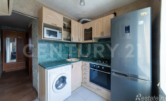 Продажа 2-комн квартиры на вторичном рынке Петергоф г, Разведчика б-р,  д. 12 к2