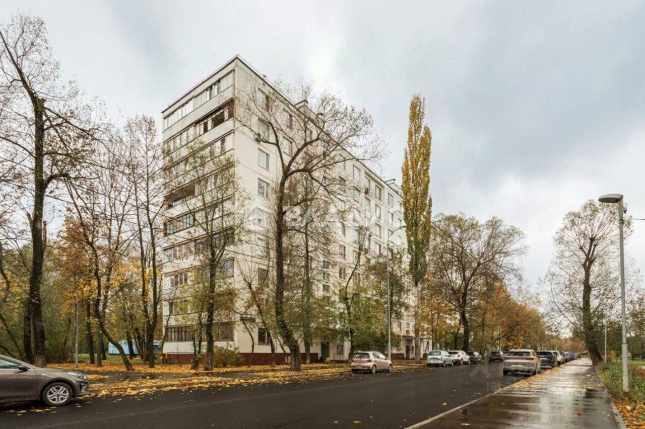 Продажа 2-комн квартиры на вторичном рынке улица Вострухина, 7