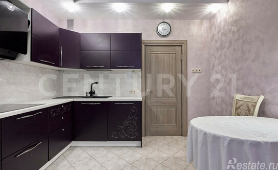 Продажа 2-комн квартиры на вторичном рынке улица Адмирала Трибуца,  д. 7