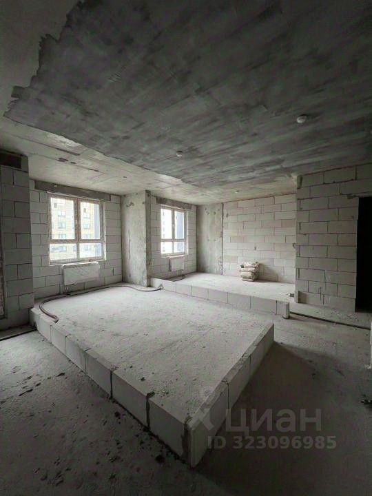 Продажа 2-комн квартиры на вторичном рынке проспект Куприна, 36к2