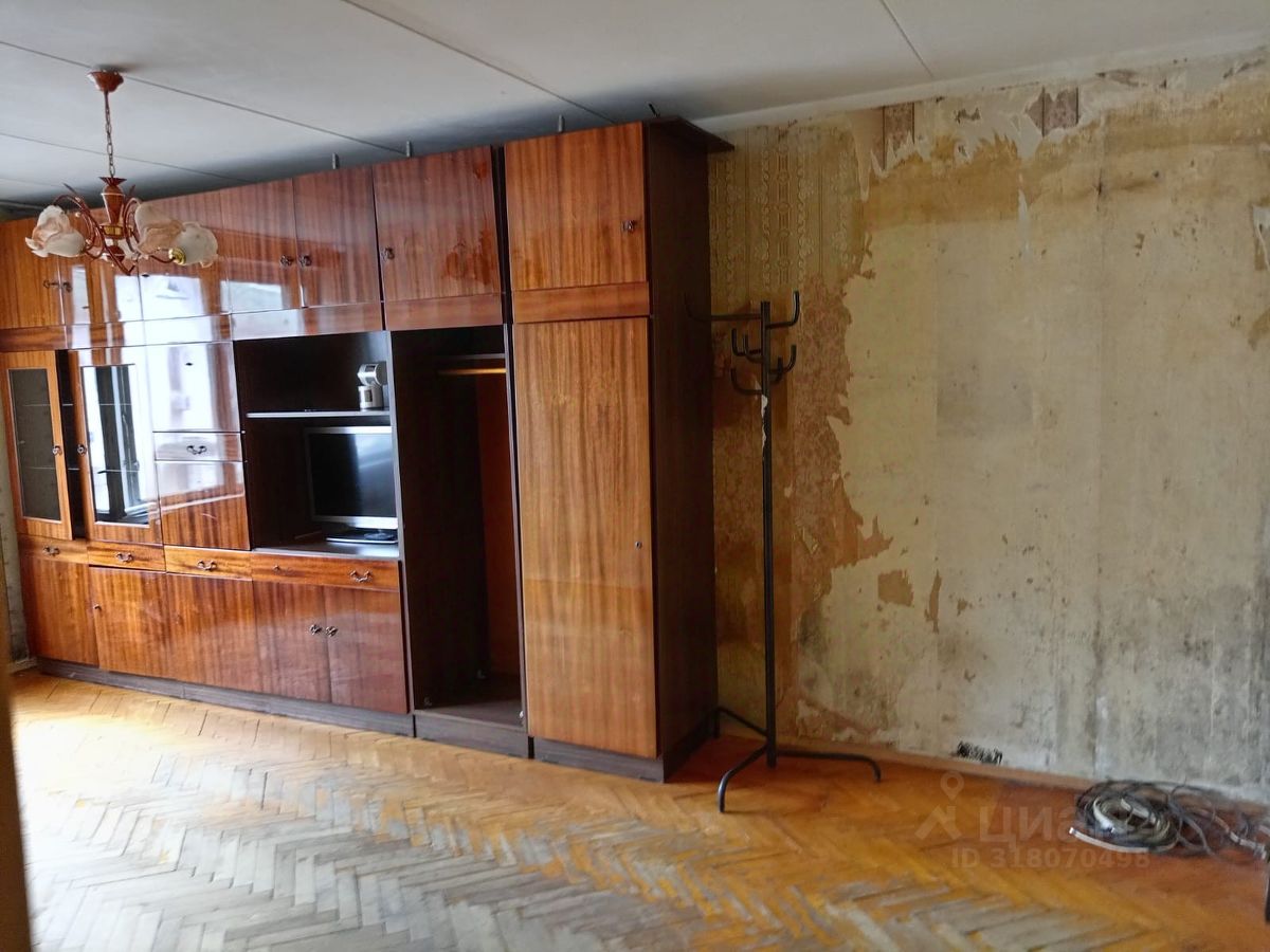 Продажа 3-комн квартиры на вторичном рынке улица Фридриха Энгельса, 7-21