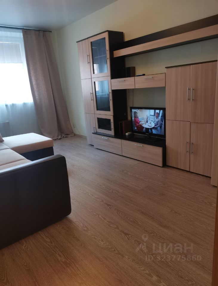 Продажа 2-комн квартиры на вторичном рынке Октябрьский пгт, улица Спортивная, 2