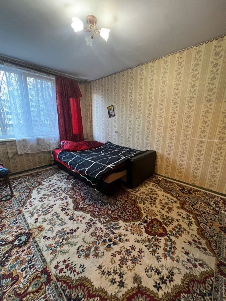 Продажа 1-комн квартиры на вторичном рынке улица Подвойского, 17к2