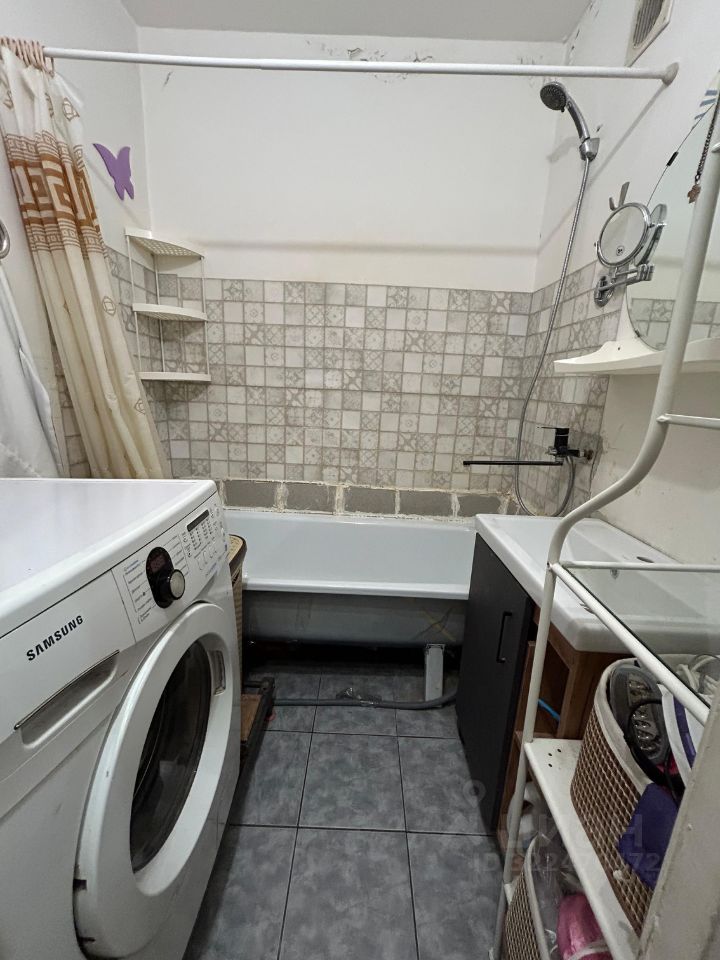 Продажа 1-комн квартиры на вторичном рынке Изюмская улица, 37к3