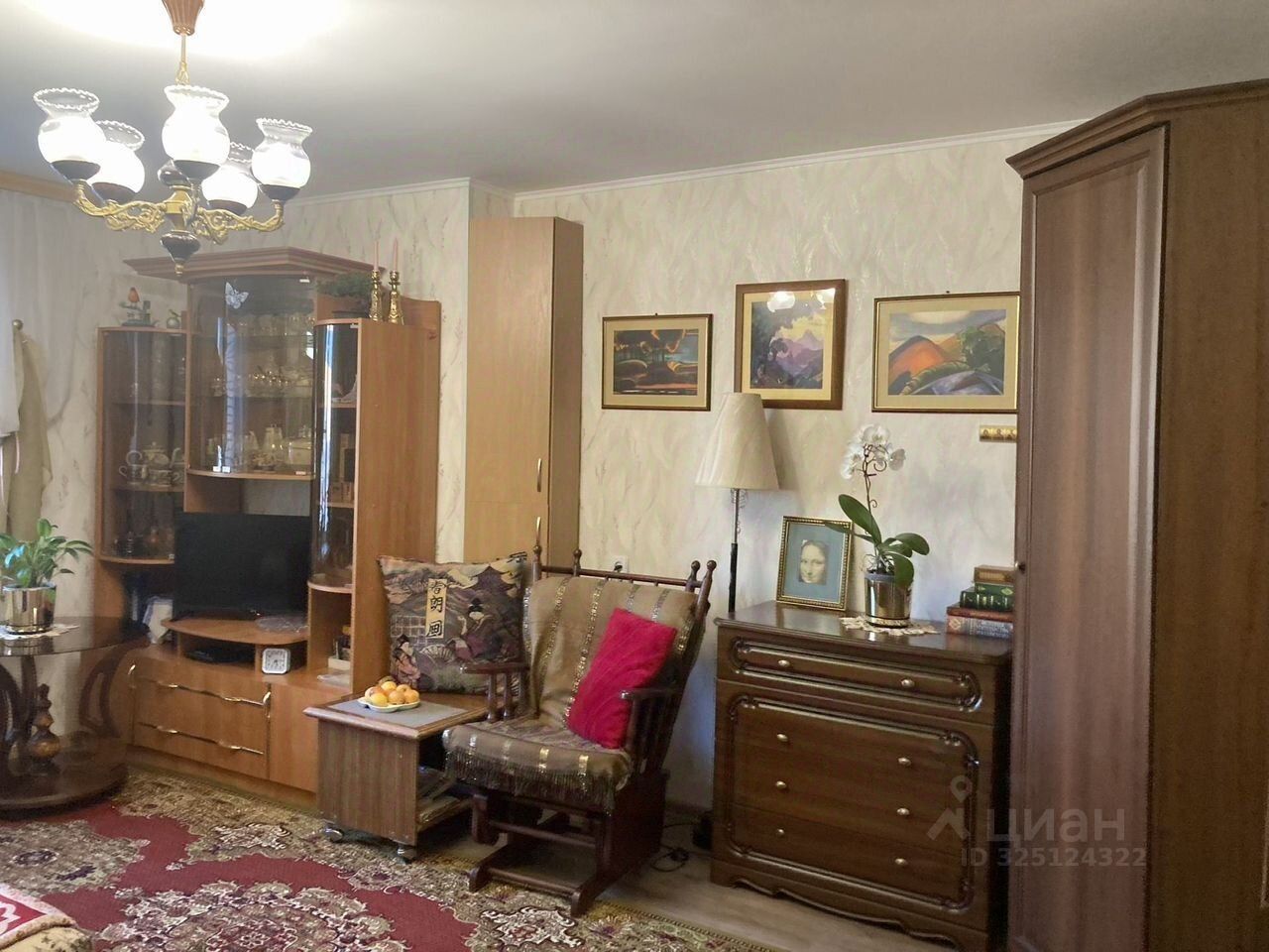 Продажа 3-комн квартиры на вторичном рынке Кириши, проспект Ленина, 23