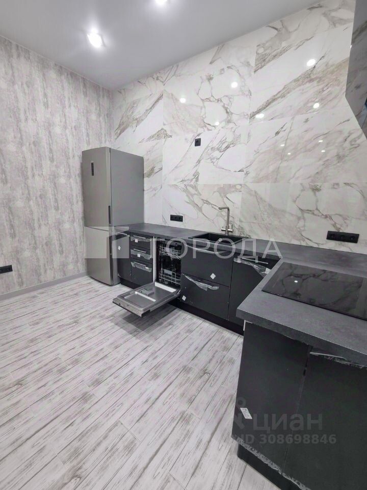 Продажа 1-комн квартиры на вторичном рынке Сабурово пгт, улица Рождественская, 4