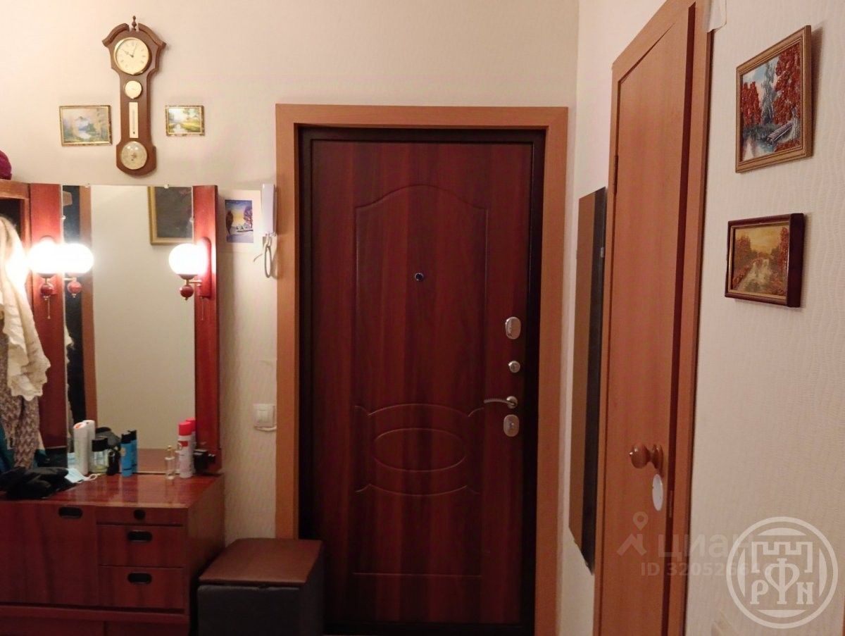 Продажа 1-комн квартиры на вторичном рынке Красное Село, улица Лермонтова, 11к1