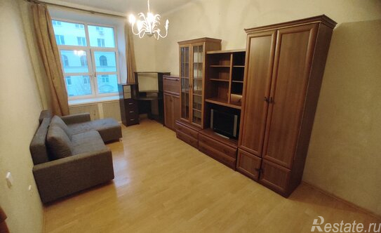 Продажа 3-комн квартиры на вторичном рынке Каменщики М. ул