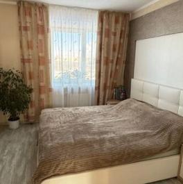 Продажа 4-комн квартиры на вторичном рынке улица Чекистов,  д. 22