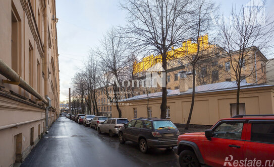 Продажа 3-комн квартиры на вторичном рынке ул Гагаринская,  д. 5