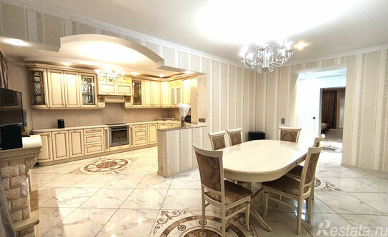 Продажа 4-комн квартиры на вторичном рынке ул Котина,  д. 6,  к. 1