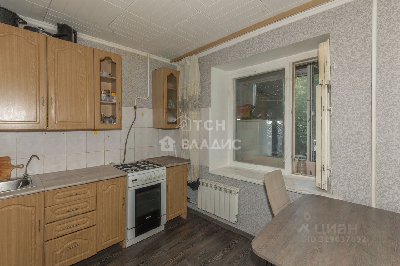 Продажа 2-комн квартиры на вторичном рынке Пушкино, улица Разина, 11