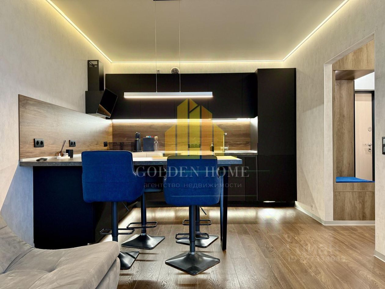 Аренда 2-комн квартиры на вторичном рынке Комендантский проспект, 58к1