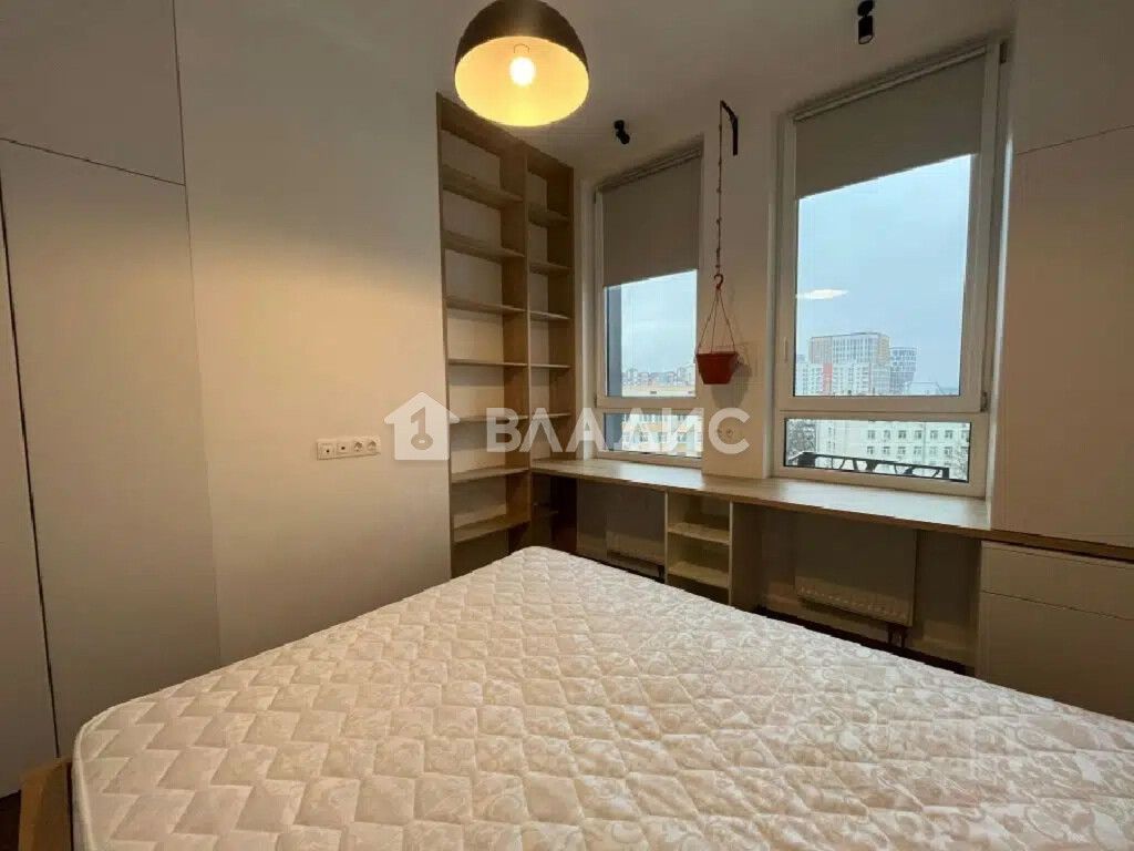 Продажа 1-комн квартиры на вторичном рынке улица Красных Зорь, 33А