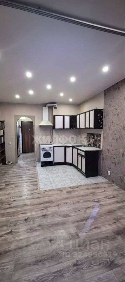 Продажа студии Южный мкр, улица Московская, 30