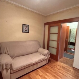 Аренда 2-комн квартиры на вторичном рынке улица Десантников,  д. 22