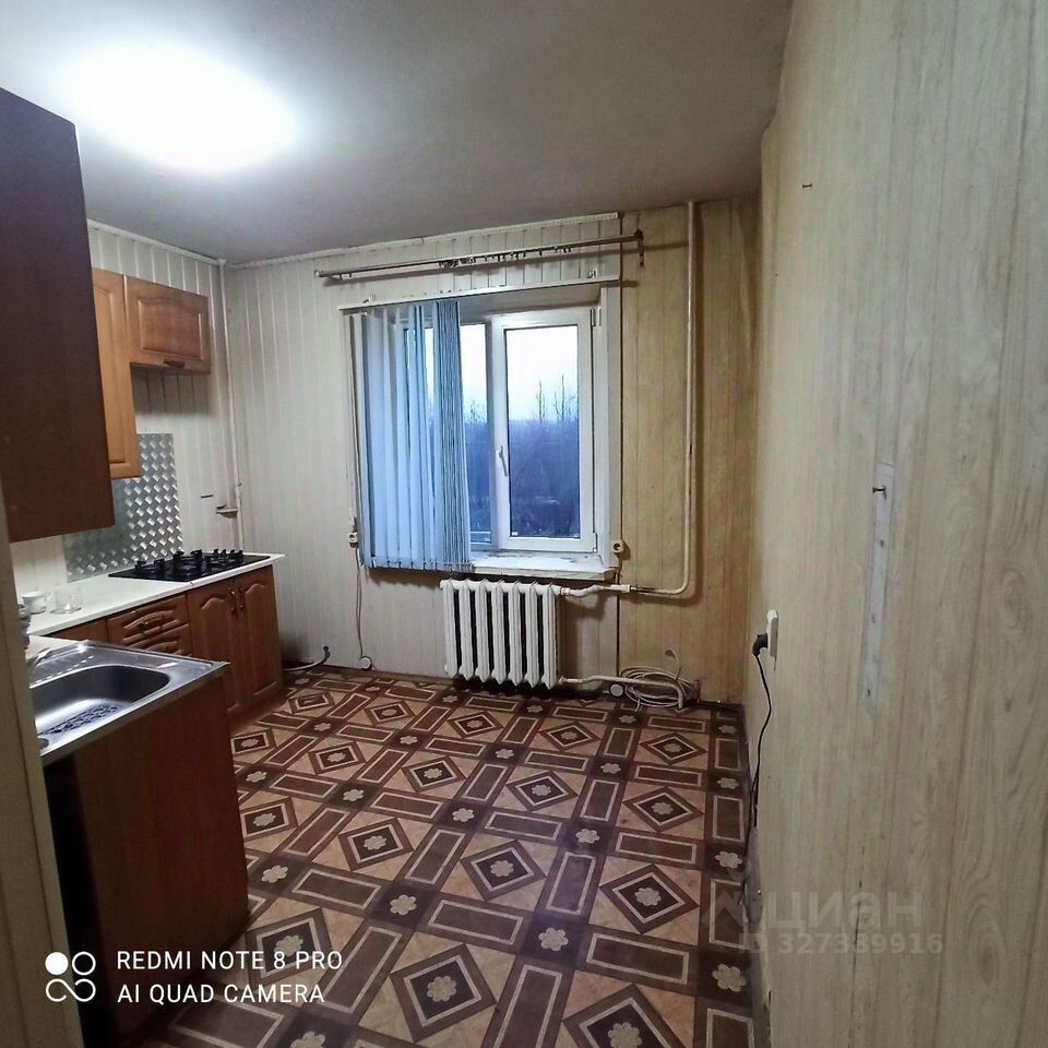 Продажа 2-комн квартиры на вторичном рынке Рощино пгт, улица Садовая, 8