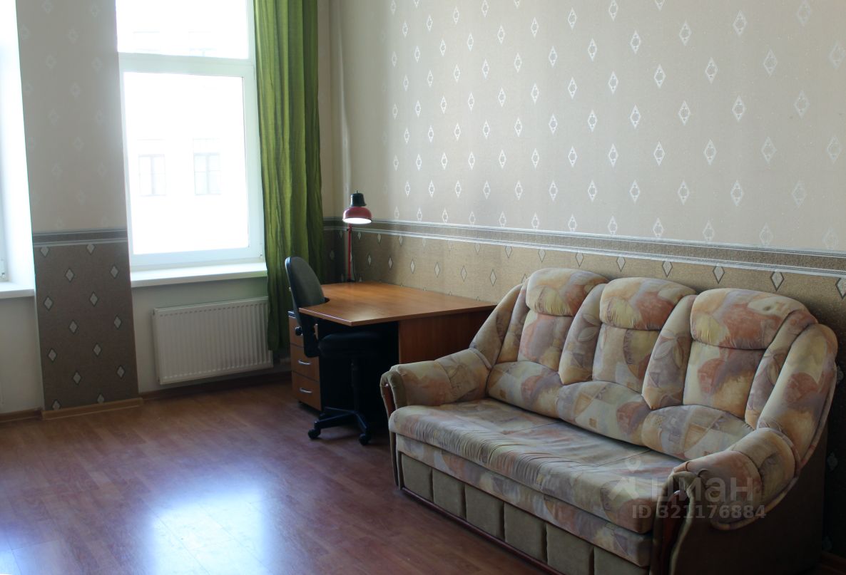 Аренда 4-комн квартиры на вторичном рынке Кирочная улица, 45