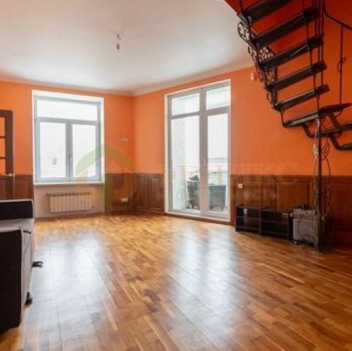 6-комн квартира Комендантский пр-кт,  д. 11