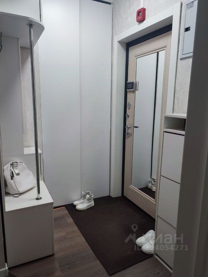 Продажа 1-комн квартиры на вторичном рынке Железнодорожный мкр, Балашиха, улица Корнилаева,  д. 26