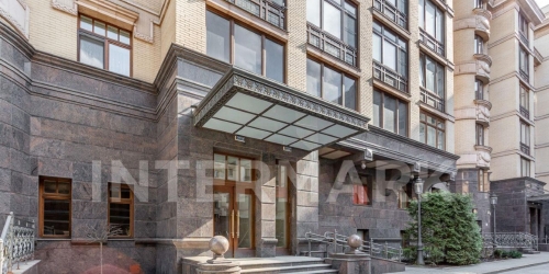 4-комн квартира Хилков переулок,  д. 1