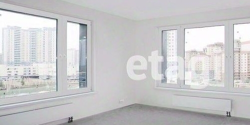 3-комн квартира улица Стахановцев, 1